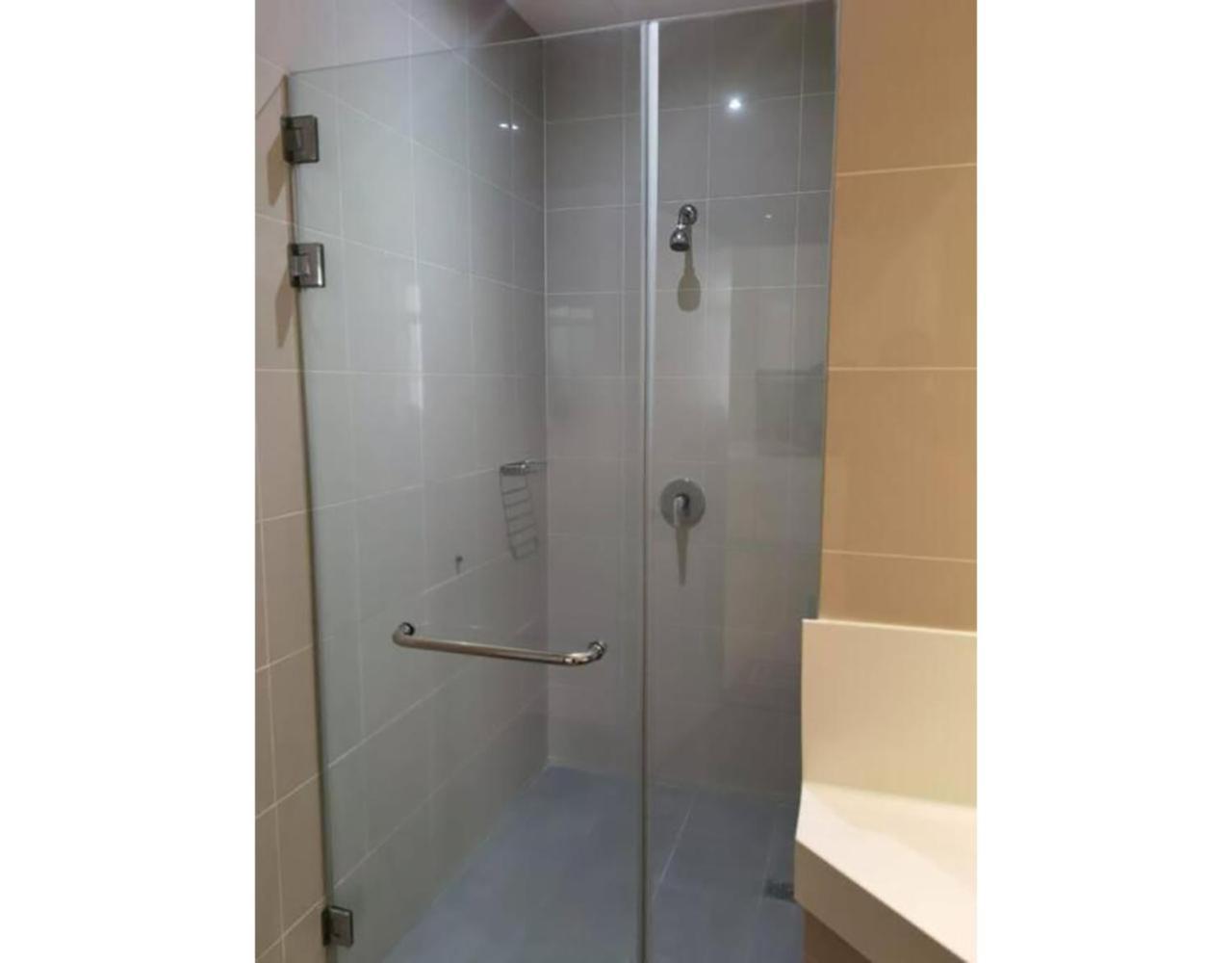 The Regency Luxury Suite -Gurney Strait Quay Tanjung Tokong Exterior foto